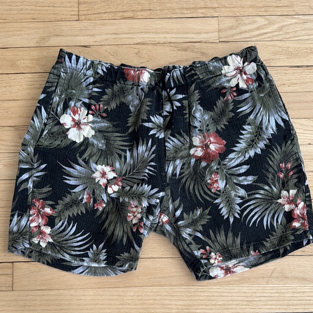 Neighborhood Men's Floral Flat Front Shorts - Black and Green